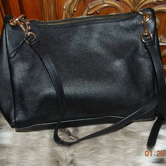 Coach Black handbag with Straps - Picture 5 of 9